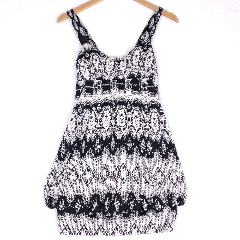 XXI Black White Mini Dress Boho Print Sleeveless‎ Bubble Hem Small Y2K Balloon